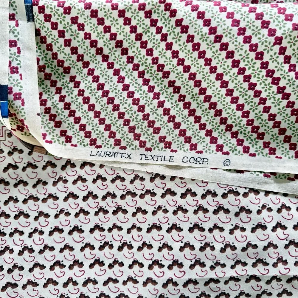 VTG Lauratex Textile Corp 4.3 Yards x 1.64 Yards Polyester Fabric Floral Tan